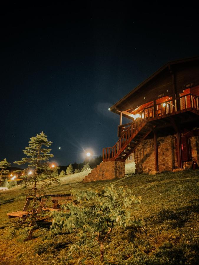 Vila Kuembet Dag Evi Exteriér fotografie