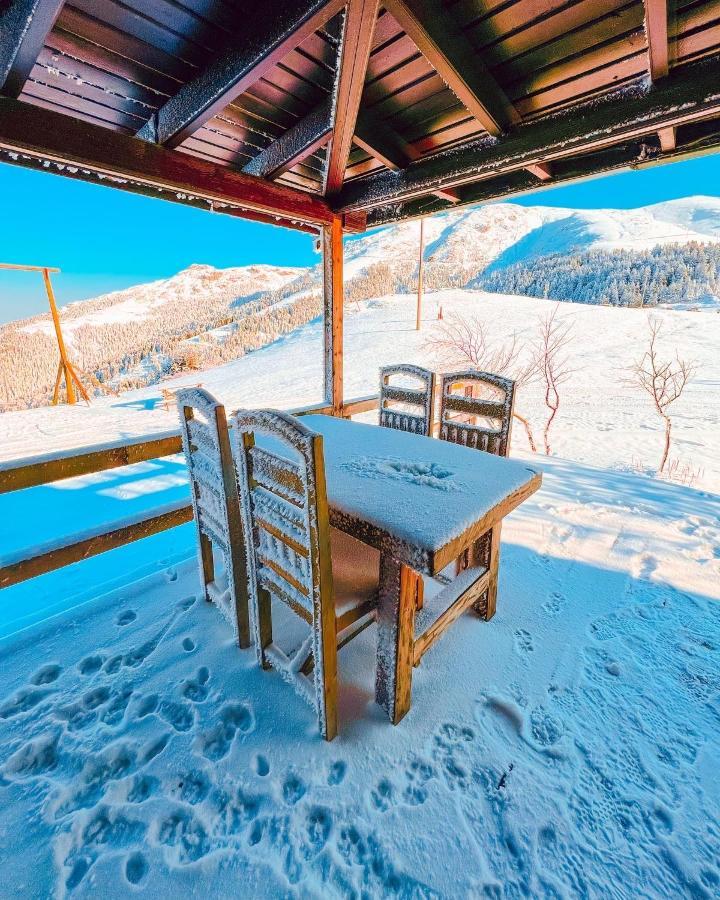 Vila Kuembet Dag Evi Exteriér fotografie