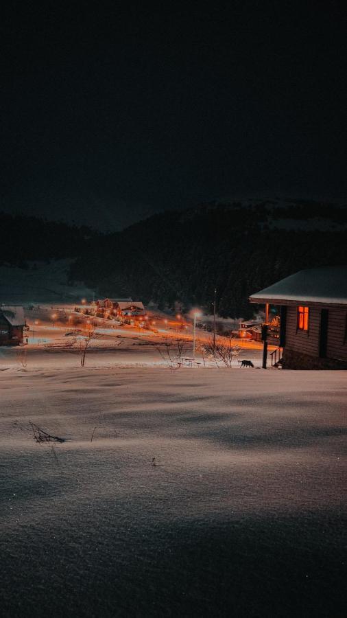 Vila Kuembet Dag Evi Exteriér fotografie