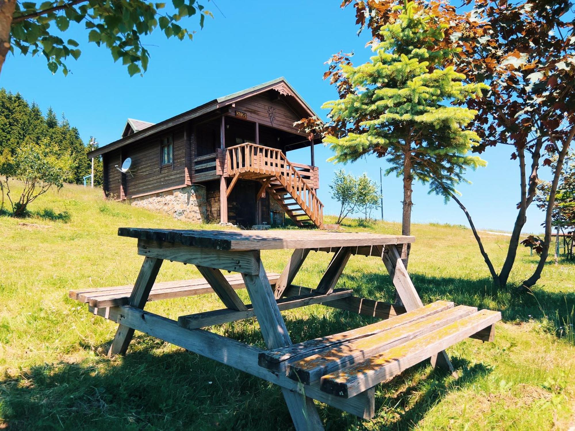 Vila Kuembet Dag Evi Exteriér fotografie