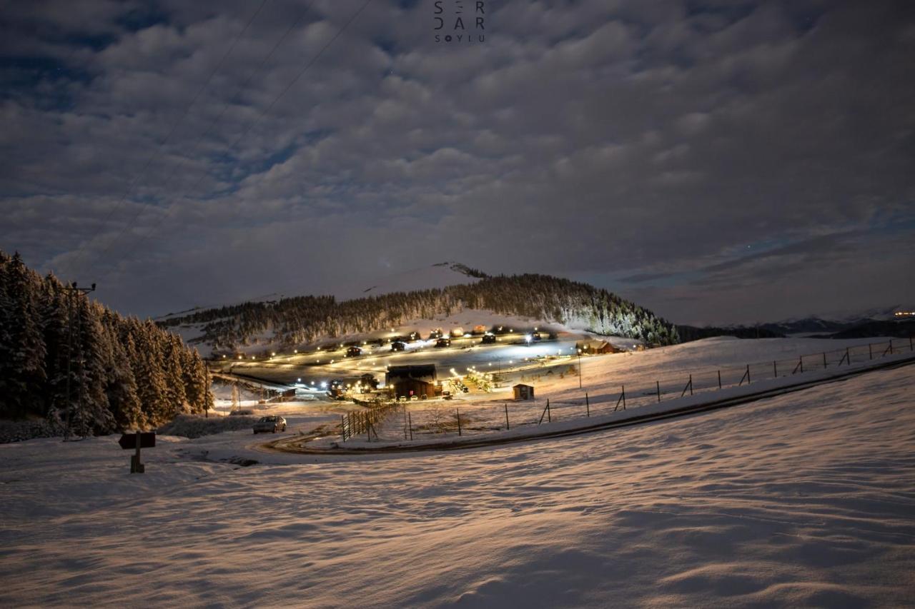 Vila Kuembet Dag Evi Exteriér fotografie